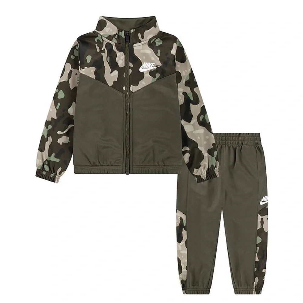 Nike Boys 2T Camo Dri-FIT Tracksuit Full Zip Jacket & Joggers 2-Piece Set NWT